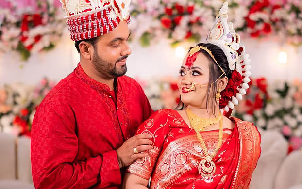 সংসার গুছিয়ে নেওয়ার আগেই ডেঙ্গুতে চলে গেলেন চিকিৎসক আঁচল